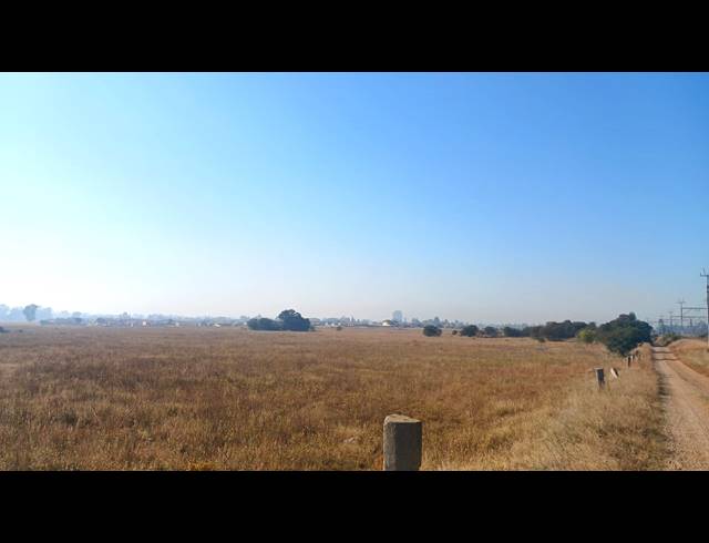 9,247M² VACANT LAND FOR SALE IN UNITAS PARK